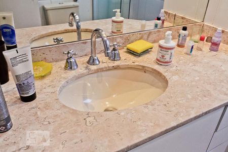 Apartamento à venda com 128m², 3 quartos e 2 vagasBanheiro