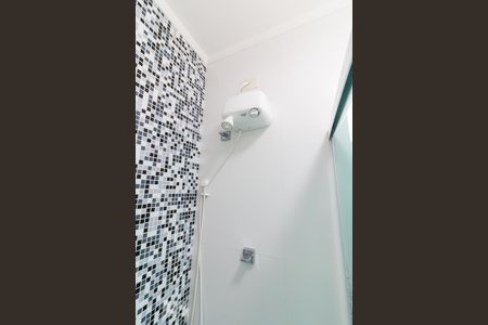 Casa à venda com 190m², 4 quartos e 3 vagasBanheiro quarto 2 suíte - chuveiro