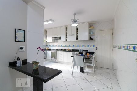 Casa à venda com 190m², 4 quartos e 3 vagasCozinha