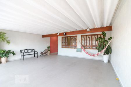 Casa à venda com 190m², 4 quartos e 3 vagasFachada da casa