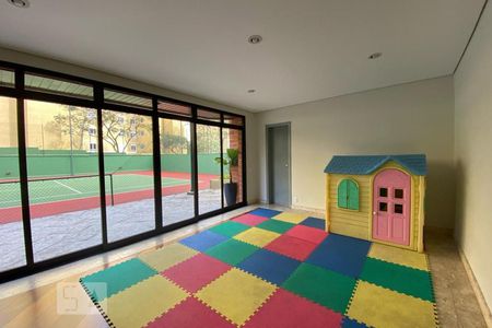 Apartamento para alugar com 200m², 3 quartos e 4 vagas Apartamento para alugar com 200m², 3 quartos e 4 vagasBrinquedoteca