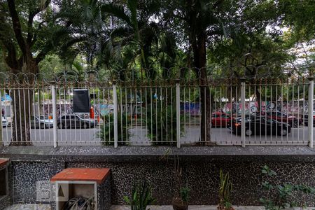 Apartamento para alugar com 106m², 4 quartos e sem vaga Apartamento para alugar com 106m², 4 quartos e sem vagaVista do Quarto 3