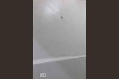 Apartamento para alugar com 106m², 4 quartos e sem vaga Apartamento para alugar com 106m², 4 quartos e sem vagaBanheiro de Serviço