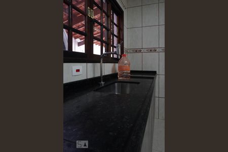 Casa à venda com 379m², 5 quartos e 3 vagas Casa à venda com 379m², 5 quartos e 3 vagasCozinha - Torneira