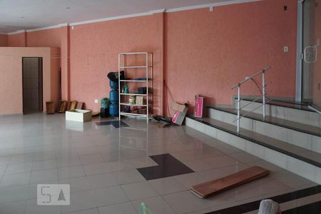 Casa à venda com 379m², 5 quartos e 3 vagas Casa à venda com 379m², 5 quartos e 3 vagasDetalhe Salão de Festas