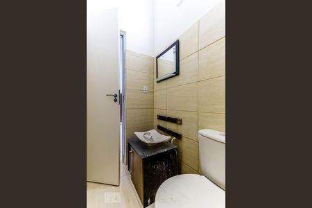 Casa à venda com 250m², 3 quartos e 1 vaga Casa à venda com 250m², 3 quartos e 1 vagaLavabo