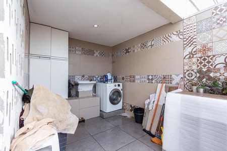 Apartamento à venda com 116m², 2 quartos e 2 vagas Apartamento à venda com 116m², 2 quartos e 2 vagasLavanderia