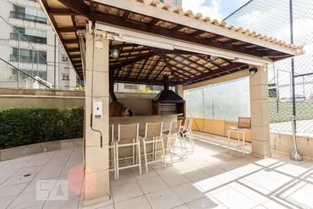 Apartamento à venda com 116m², 2 quartos e 2 vagas Apartamento à venda com 116m², 2 quartos e 2 vagasÁrea comum - Churrasqueira