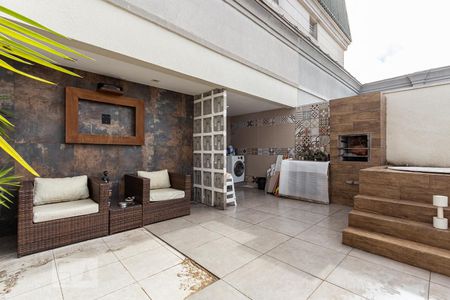 Apartamento à venda com 116m², 2 quartos e 2 vagas Apartamento à venda com 116m², 2 quartos e 2 vagasCobertura