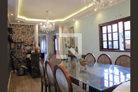 Casa à venda com 413m², 5 quartos e 6 vagasSala de Jantar