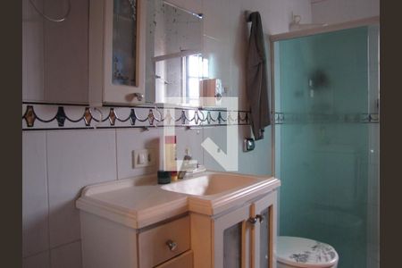 Casa à venda com 413m², 5 quartos e 6 vagasBanheiro Corredor