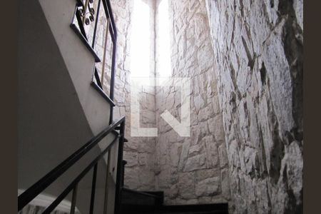 Casa à venda com 413m², 5 quartos e 6 vagasEscada