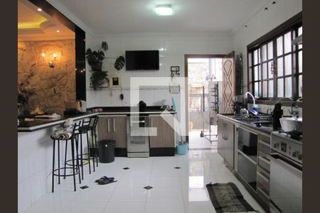 Casa à venda com 413m², 5 quartos e 6 vagasCozinha