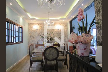 Casa à venda com 413m², 5 quartos e 6 vagasSala de Jantar