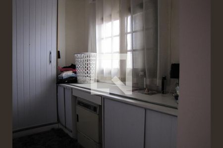 Casa à venda com 413m², 5 quartos e 6 vagasCloset Suíte 1
