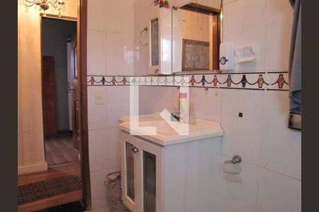 Casa à venda com 413m², 5 quartos e 6 vagasBanheiro Corredor