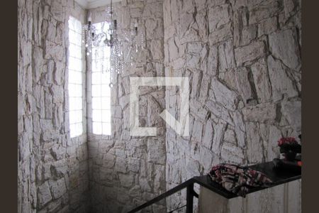 Casa à venda com 413m², 5 quartos e 6 vagasEscada