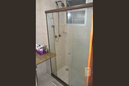 Apartamento à venda com 192m², 4 quartos e 2 vagasBanheiro da Suíte 2