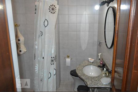 Apartamento à venda com 192m², 4 quartos e 2 vagasBanheiro Social