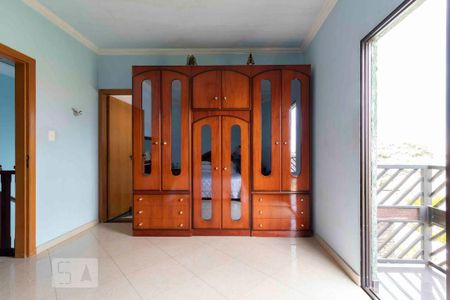 Casa à venda com 253m², 3 quartos e 3 vagas Casa à venda com 253m², 3 quartos e 3 vagasSuíte