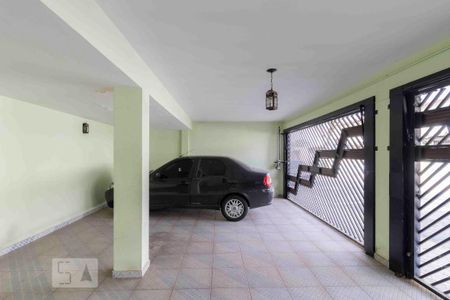 Casa à venda com 253m², 3 quartos e 3 vagas Casa à venda com 253m², 3 quartos e 3 vagasGaragem