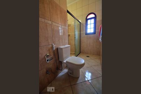 Casa à venda com 302m², 3 quartos e 2 vagasBanheiro da Suíte