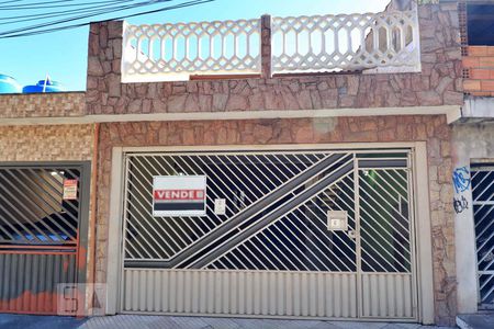 Casa à venda com 302m², 3 quartos e 2 vagasFachada