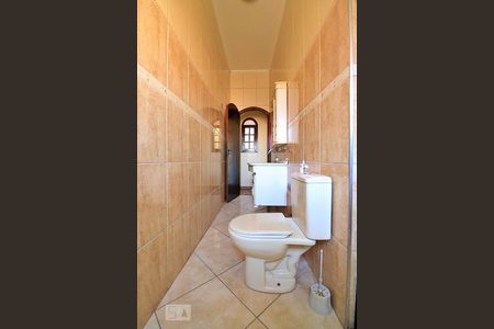 Casa à venda com 302m², 3 quartos e 2 vagasBanheiro da Suíte