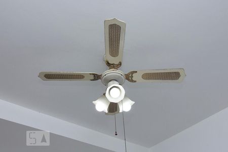 Casa à venda com 285m², 7 quartos e 3 vagasPiso Inferior - Detalhe Quarto