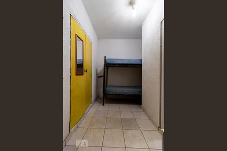 Casa à venda com 250m², 3 quartos e 1 vaga Casa à venda com 250m², 3 quartos e 1 vagaEdícula