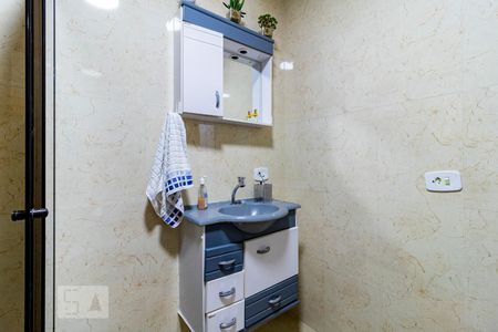 Casa à venda com 250m², 3 quartos e 1 vaga Casa à venda com 250m², 3 quartos e 1 vagaBanheiro 2