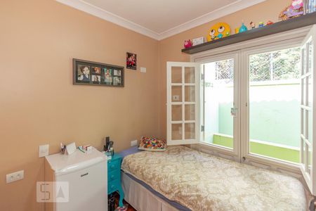 Casa à venda com 200m², 3 quartos e 3 vagas Casa à venda com 200m², 3 quartos e 3 vagasQuarto