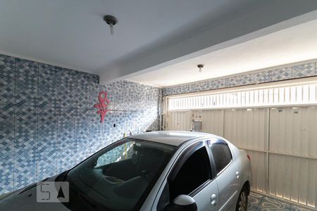 Casa à venda com 200m², 5 quartos e 2 vagas Casa à venda com 200m², 5 quartos e 2 vagasGaragem