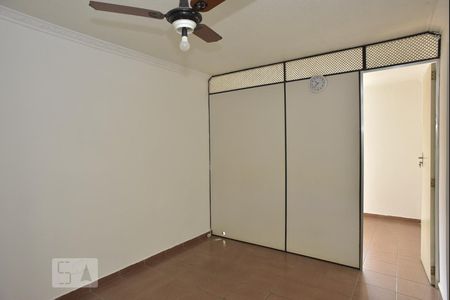 Sala de apartamento para alugar com 3 quartos, 65m² em Taquara, Rio de Janeiro