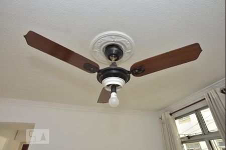 Ventilador Sala de apartamento para alugar com 3 quartos, 65m² em Taquara, Rio de Janeiro