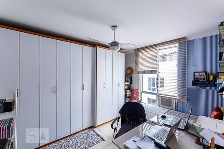 Quarto  de apartamento para alugar com 2 quartos, 140m² em Icaraí, Niterói
