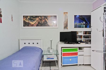 Casa à venda com 364m², 4 quartos e 5 vagas Casa à venda com 364m², 4 quartos e 5 vagasQuarto