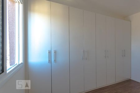 Quarto 1  de apartamento para alugar com 2 quartos, 60m² em Vila Rubens, Mogi das Cruzes