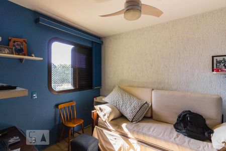 Apartamento à venda com 164m², 4 quartos e 3 vagasQuarto 2