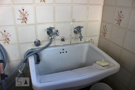 Casa à venda com 250m², 3 quartos e 3 vagasLavanderia