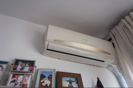 Apartamento à venda com 64m², 2 quartos e 1 vaga Apartamento à venda com 64m², 2 quartos e 1 vagaSala