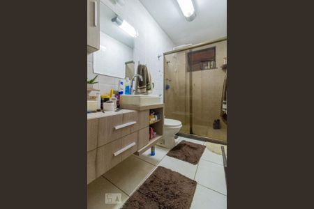 Apartamento à venda com 93m², 3 quartos e 1 vaga Apartamento à venda com 93m², 3 quartos e 1 vagaBanheiro Social