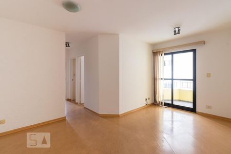 Sala de apartamento para alugar com 3 quartos, 90m² em Vila Olímpia, São Paulo