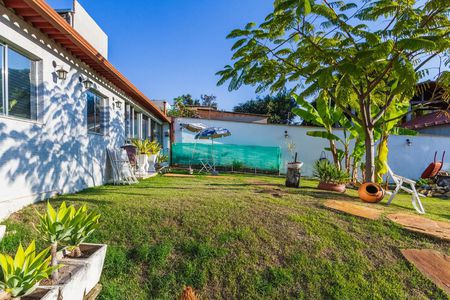 Casa à venda com 2000m², 5 quartos e 6 vagasÁrea Externa