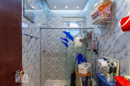 Casa à venda com 2000m², 5 quartos e 6 vagasBanheiro Social