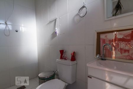 Casa à venda com 2000m², 5 quartos e 6 vagasBanheiro de Serviço