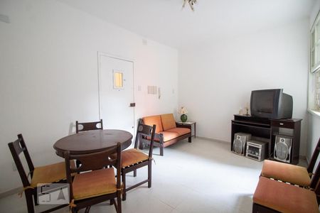 Sala de apartamento para alugar com 2 quartos, 68m² em Petrópolis, Porto Alegre