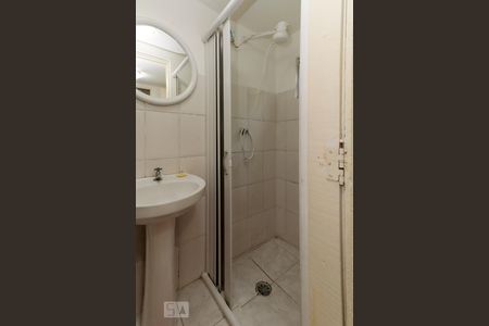 Casa à venda com 150m², 3 quartos e sem vaga Casa à venda com 150m², 3 quartos e sem vagaBanheiro