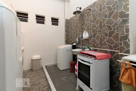 Casa à venda com 150m², 3 quartos e sem vaga Casa à venda com 150m², 3 quartos e sem vagaCozinha 2