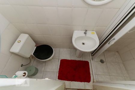 Casa à venda com 150m², 3 quartos e sem vaga Casa à venda com 150m², 3 quartos e sem vagaBanheiro